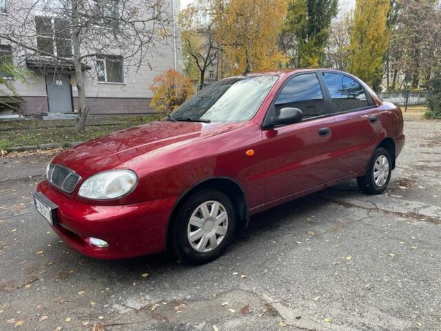 Червоний Деу Сенс, об'ємом двигуна 1.5 л та пробігом 200 тис. км за 2750 $, фото 1 на Automoto.ua