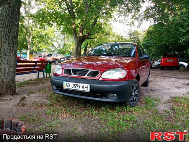 Красный Дэу Сенс, объемом двигателя 1.3 л и пробегом 231 тыс. км за 1800 $, фото 1 на Automoto.ua