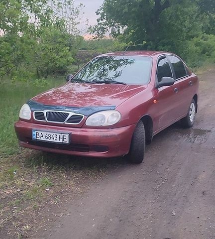 Красный Дэу Сенс, объемом двигателя 1.3 л и пробегом 125 тыс. км за 1600 $, фото 1 на Automoto.ua