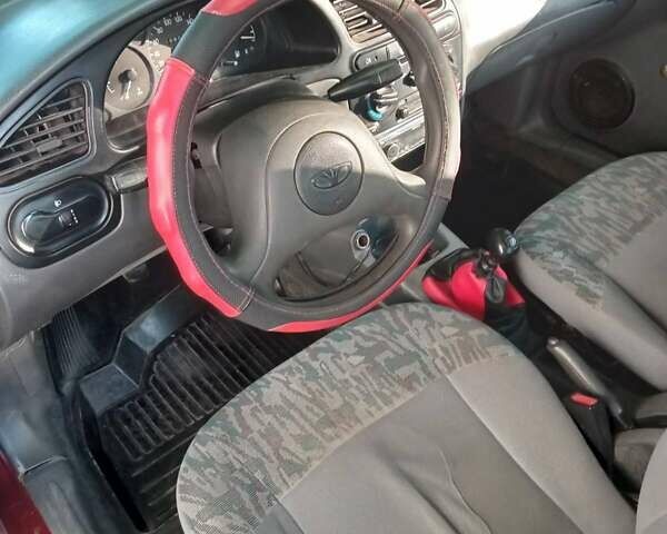 Красный Дэу Сенс, объемом двигателя 0 л и пробегом 250 тыс. км за 1800 $, фото 1 на Automoto.ua