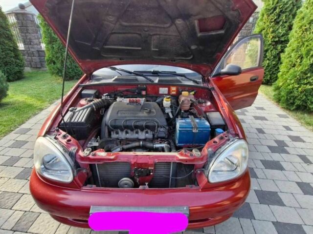 Красный Дэу Сенс, объемом двигателя 1.4 л и пробегом 200 тыс. км за 1700 $, фото 1 на Automoto.ua