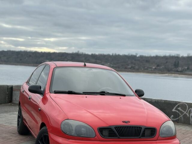 Красный Дэу Сенс, объемом двигателя 1.5 л и пробегом 174 тыс. км за 2700 $, фото 1 на Automoto.ua