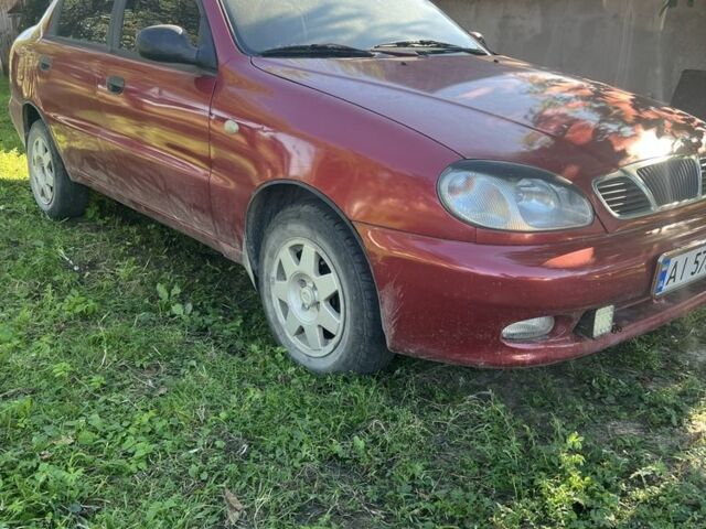 Красный Дэу Сенс, объемом двигателя 1.6 л и пробегом 400 тыс. км за 1400 $, фото 1 на Automoto.ua