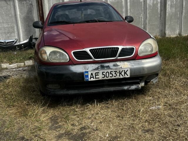 Красный Дэу Сенс, объемом двигателя 1.5 л и пробегом 2 тыс. км за 600 $, фото 1 на Automoto.ua