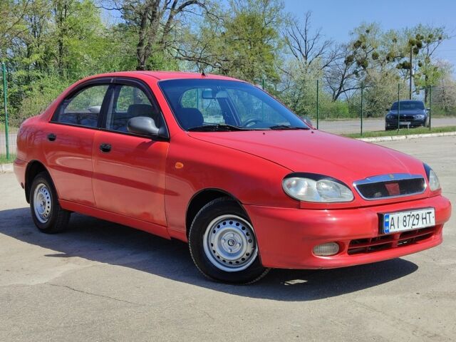 Красный Дэу Сенс, объемом двигателя 1.5 л и пробегом 1 тыс. км за 1150 $, фото 1 на Automoto.ua