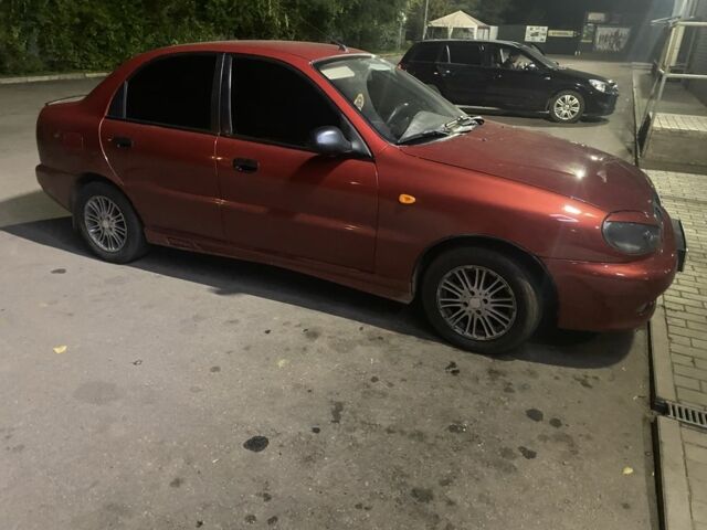 Красный Дэу Сенс, объемом двигателя 1.5 л и пробегом 240 тыс. км за 2500 $, фото 1 на Automoto.ua