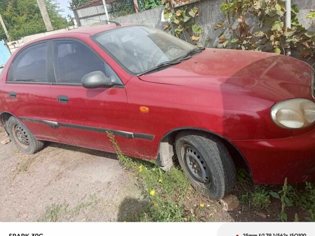 Красный Дэу Сенс, объемом двигателя 1.4 л и пробегом 3 тыс. км за 950 $, фото 1 на Automoto.ua
