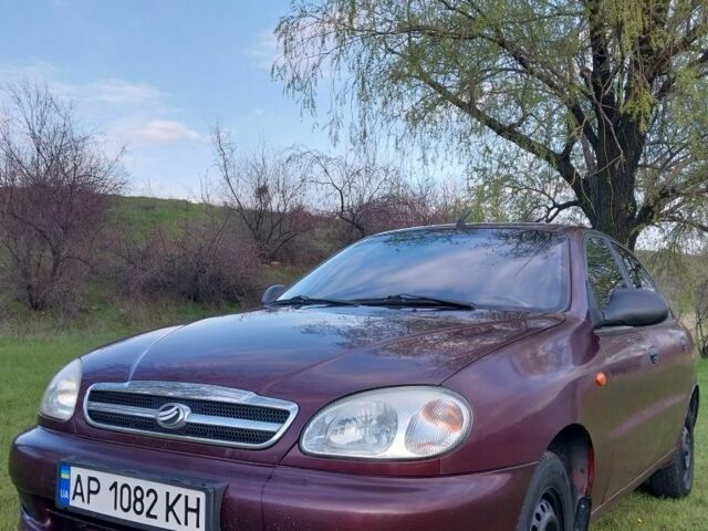 Красный Дэу Сенс, объемом двигателя 1.5 л и пробегом 160 тыс. км за 2200 $, фото 1 на Automoto.ua