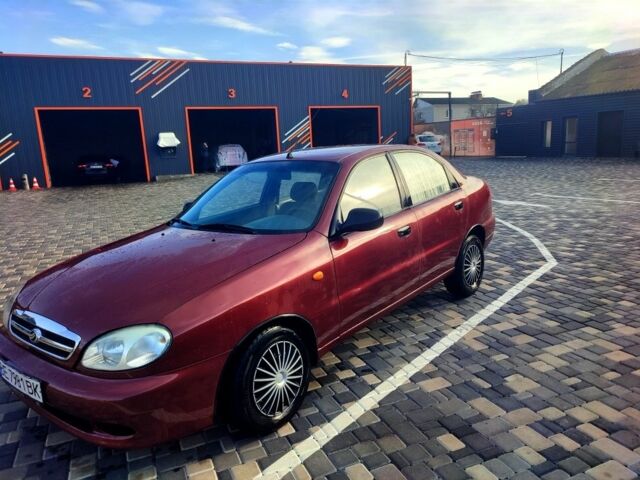 Червоний Деу Сенс, об'ємом двигуна 1.5 л та пробігом 258 тис. км за 2800 $, фото 1 на Automoto.ua