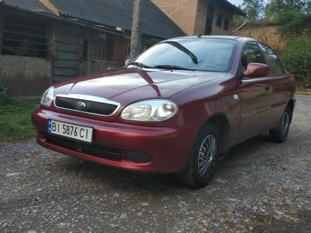 Красный Дэу Сенс, объемом двигателя 1.3 л и пробегом 200 тыс. км за 2199 $, фото 1 на Automoto.ua