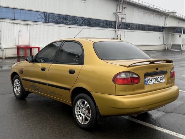 Жовтий Деу Сенс, об'ємом двигуна 1.5 л та пробігом 200 тис. км за 2200 $, фото 1 на Automoto.ua