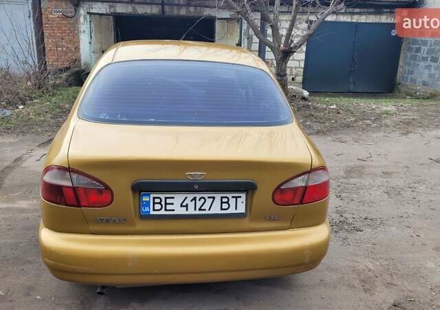 Желтый Дэу Сенс, объемом двигателя 1.3 л и пробегом 178 тыс. км за 1800 $, фото 1 на Automoto.ua