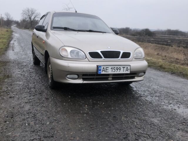 Желтый Дэу Сенс, объемом двигателя 1.3 л и пробегом 157 тыс. км за 2800 $, фото 1 на Automoto.ua