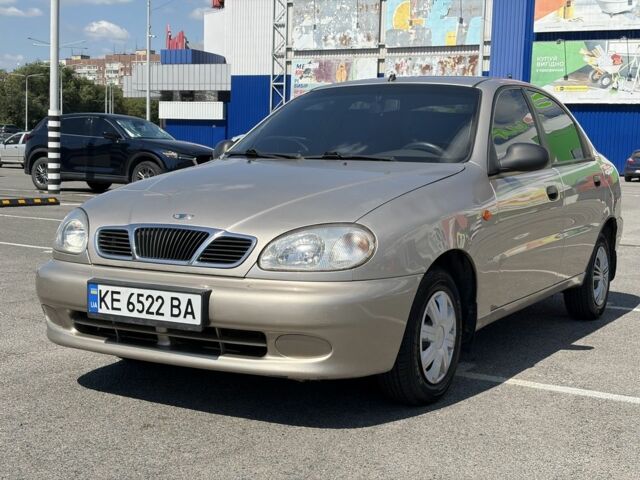 Желтый Дэу Сенс, объемом двигателя 1.5 л и пробегом 206 тыс. км за 2790 $, фото 1 на Automoto.ua
