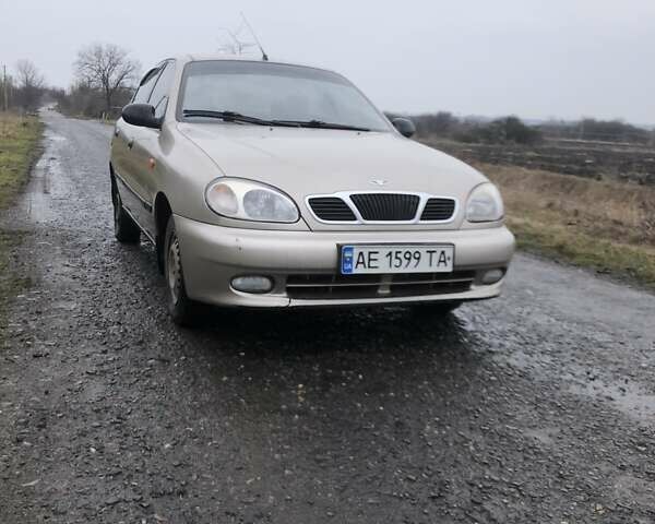 Желтый Дэу Сенс, объемом двигателя 1.3 л и пробегом 157 тыс. км за 2800 $, фото 1 на Automoto.ua