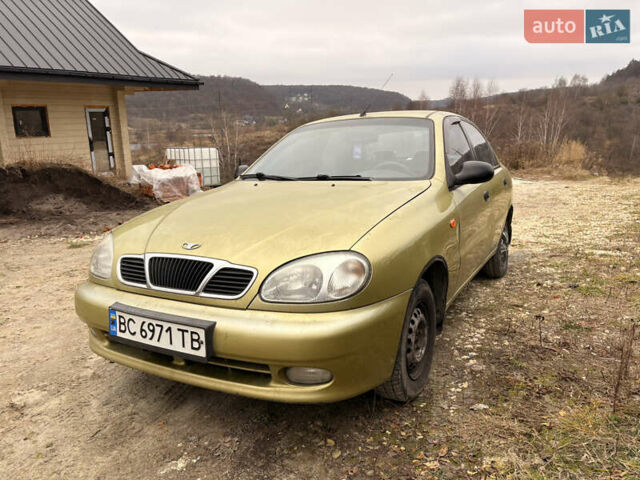 Желтый Дэу Сенс, объемом двигателя 1.3 л и пробегом 154 тыс. км за 1800 $, фото 1 на Automoto.ua