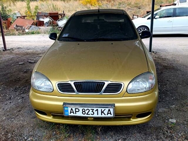 Желтый Дэу Сенс, объемом двигателя 1.3 л и пробегом 300 тыс. км за 1700 $, фото 1 на Automoto.ua