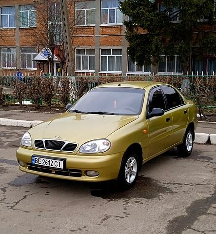 Жовтий Деу Сенс, об'ємом двигуна 1.3 л та пробігом 240 тис. км за 2000 $, фото 1 на Automoto.ua