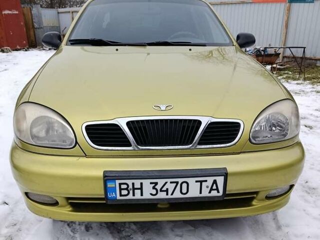 Желтый Дэу Сенс, объемом двигателя 1.5 л и пробегом 381 тыс. км за 2000 $, фото 1 на Automoto.ua