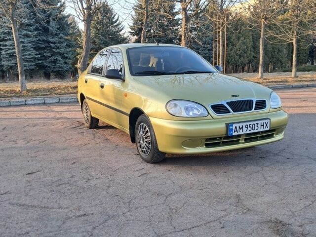Желтый Дэу Сенс, объемом двигателя 1.3 л и пробегом 209 тыс. км за 1550 $, фото 1 на Automoto.ua
