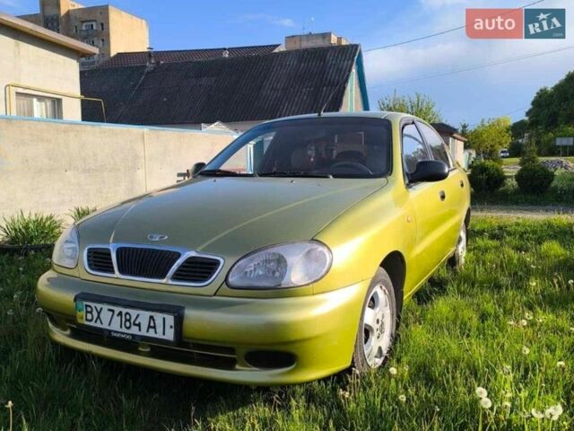 Желтый Дэу Сенс, объемом двигателя 1.3 л и пробегом 147 тыс. км за 2400 $, фото 1 на Automoto.ua