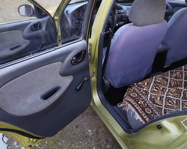 Жовтий Деу Сенс, об'ємом двигуна 1.3 л та пробігом 295 тис. км за 1800 $, фото 1 на Automoto.ua