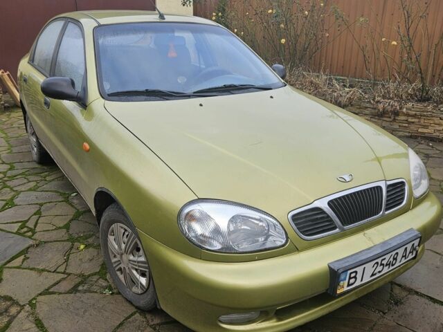 Желтый Дэу Сенс, объемом двигателя 1.5 л и пробегом 125 тыс. км за 2400 $, фото 1 на Automoto.ua