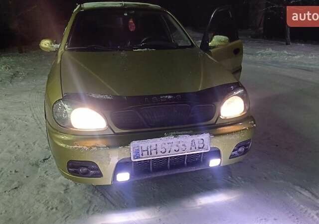 Жовтий Деу Сенс, об'ємом двигуна 1.5 л та пробігом 300 тис. км за 2300 $, фото 1 на Automoto.ua