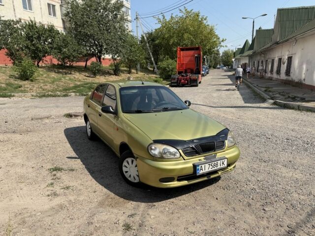 Жовтий Деу Сенс, об'ємом двигуна 1.4 л та пробігом 200 тис. км за 1049 $, фото 1 на Automoto.ua