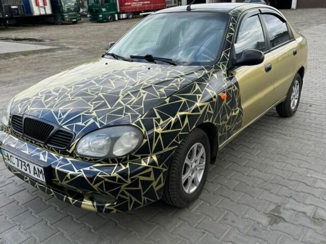 Желтый Дэу Сенс, объемом двигателя 1.4 л и пробегом 242 тыс. км за 2100 $, фото 1 на Automoto.ua