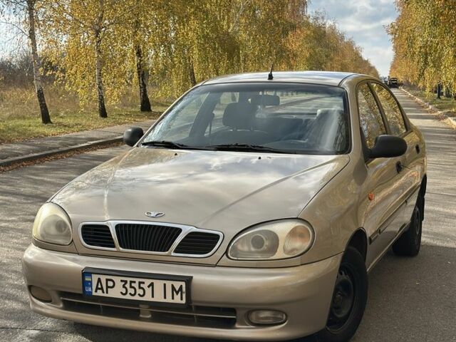 Желтый Дэу Сенс, объемом двигателя 1.5 л и пробегом 165 тыс. км за 1599 $, фото 1 на Automoto.ua