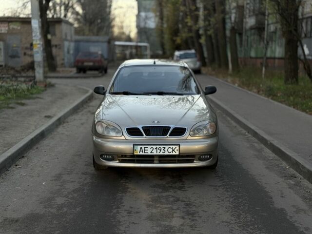 Желтый Дэу Сенс, объемом двигателя 1.6 л и пробегом 115 тыс. км за 2750 $, фото 1 на Automoto.ua
