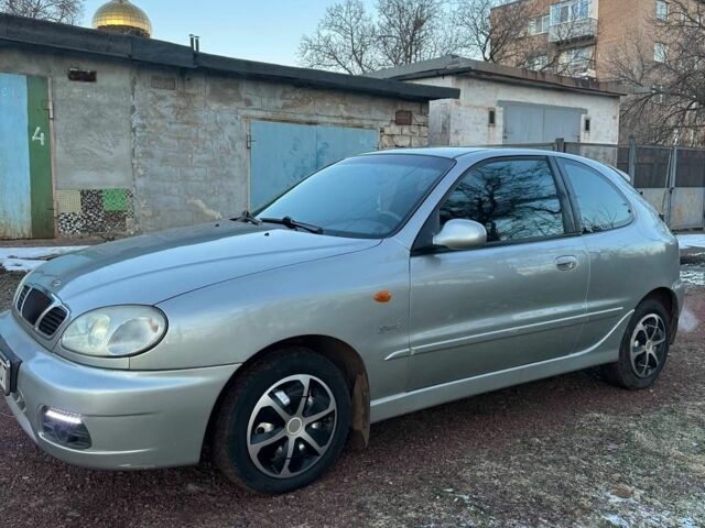 Серый Дэу Сенс, объемом двигателя 1.6 л и пробегом 200 тыс. км за 3050 $, фото 1 на Automoto.ua
