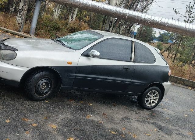 Сірий Деу Сенс, об'ємом двигуна 1.6 л та пробігом 330 тис. км за 2012 $, фото 1 на Automoto.ua