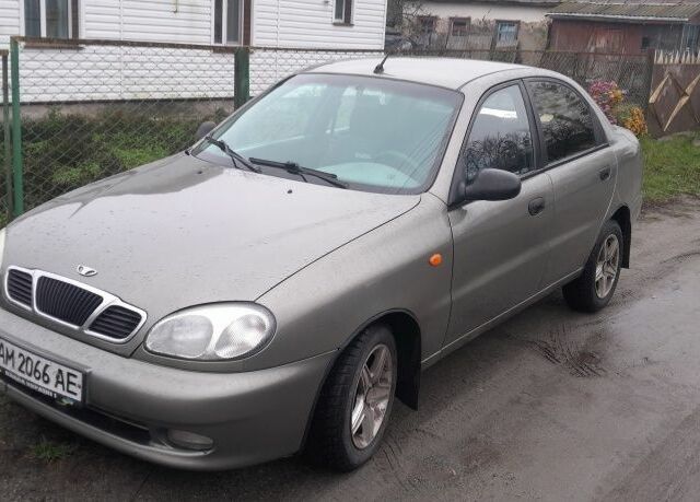 Серый Дэу Сенс, объемом двигателя 1.5 л и пробегом 125 тыс. км за 1650 $, фото 1 на Automoto.ua