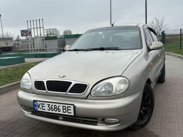 Серый Дэу Сенс, объемом двигателя 1.5 л и пробегом 225 тыс. км за 2200 $, фото 1 на Automoto.ua