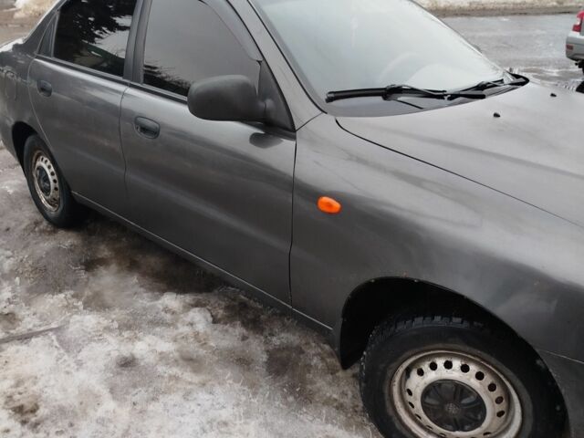 Серый Дэу Сенс, объемом двигателя 1.3 л и пробегом 160 тыс. км за 2600 $, фото 1 на Automoto.ua