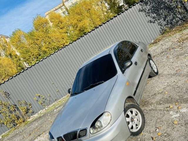Дэу Сенс 1998 в Каменское - Днепродзержинск на Automoto.ua Серый Дэу Сенс, объемом двигателя 1.5 л и пробегом 180 тыс. км за 1900 $, фото 1 на Automoto.ua