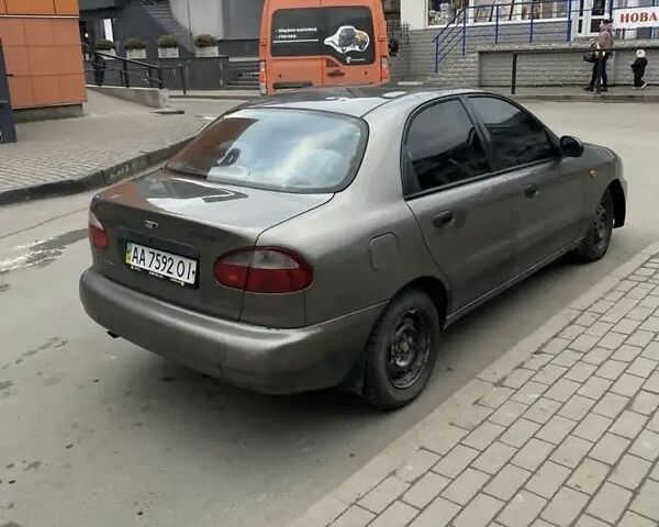 Серый Дэу Сенс, объемом двигателя 1.5 л и пробегом 300 тыс. км за 550 $, фото 1 на Automoto.ua