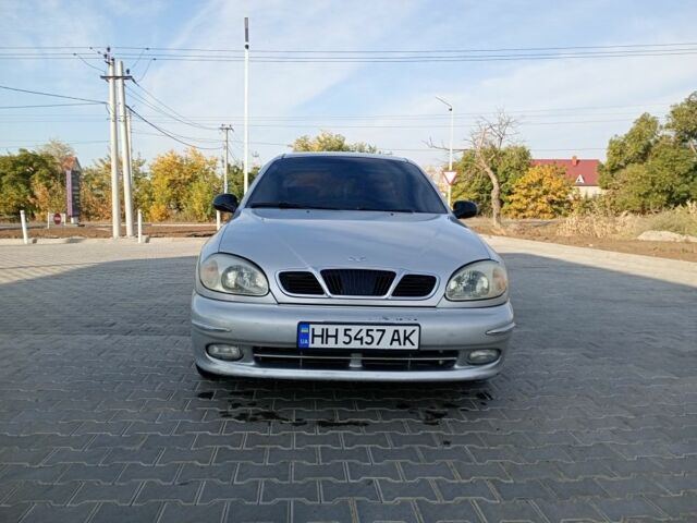 Сірий Деу Сенс, об'ємом двигуна 1.5 л та пробігом 275 тис. км за 2008 $, фото 1 на Automoto.ua