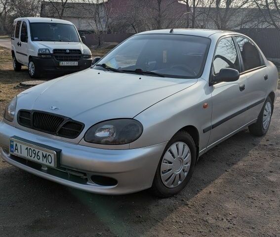 Серый Дэу Сенс, объемом двигателя 1.5 л и пробегом 160 тыс. км за 2250 $, фото 1 на Automoto.ua