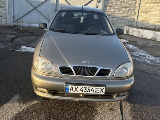 Серый Дэу Сенс, объемом двигателя 1.5 л и пробегом 249 тыс. км за 2500 $, фото 1 на Automoto.ua