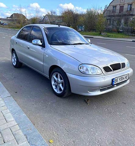 Сірий Деу Сенс, об'ємом двигуна 1.3 л та пробігом 220 тис. км за 2000 $, фото 1 на Automoto.ua