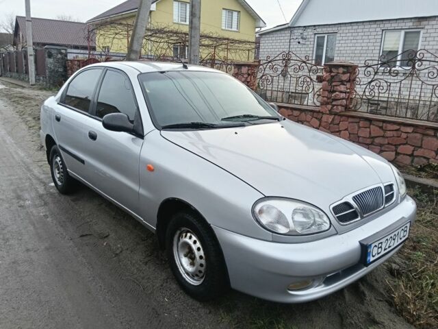 Серый Дэу Сенс, объемом двигателя 1.3 л и пробегом 200 тыс. км за 1600 $, фото 1 на Automoto.ua