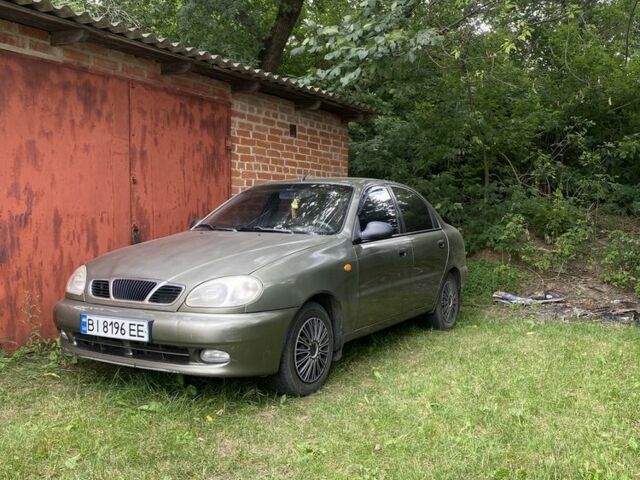 Сірий Деу Сенс, об'ємом двигуна 1.5 л та пробігом 200 тис. км за 1600 $, фото 1 на Automoto.ua
