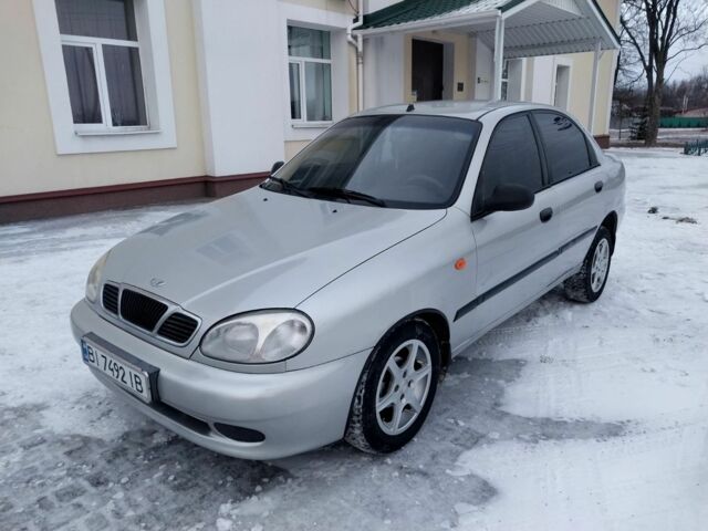 Серый Дэу Сенс, объемом двигателя 1.5 л и пробегом 250 тыс. км за 2100 $, фото 1 на Automoto.ua