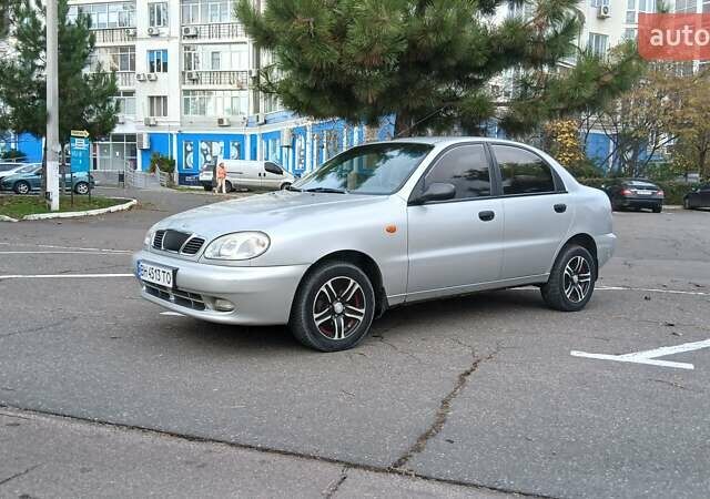 Серый Дэу Сенс, объемом двигателя 1.3 л и пробегом 180 тыс. км за 2000 $, фото 1 на Automoto.ua