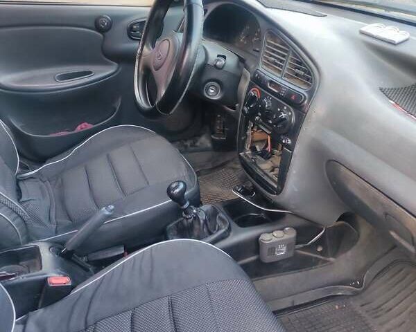 Дэу Сенс 2004 в Кривом Роге на Automoto.ua Серый Дэу Сенс, объемом двигателя 1.3 л и пробегом 254 тыс. км за 750 $, фото 1 на Automoto.ua