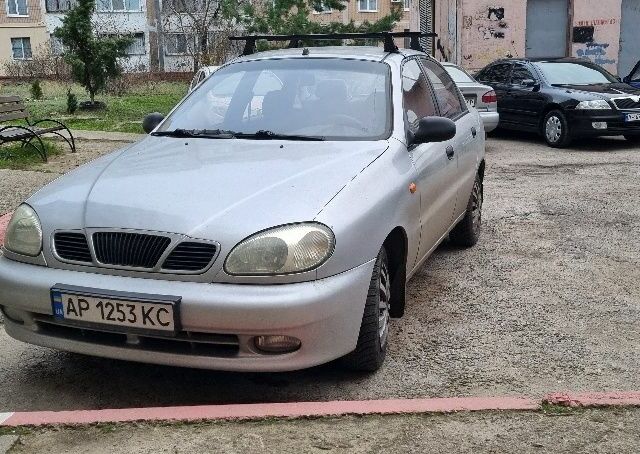 Сірий Деу Сенс, об'ємом двигуна 1.5 л та пробігом 300 тис. км за 2200 $, фото 1 на Automoto.ua