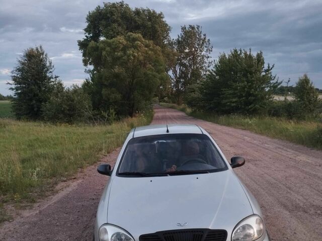 Серый Дэу Сенс, объемом двигателя 1.5 л и пробегом 195 тыс. км за 2600 $, фото 1 на Automoto.ua